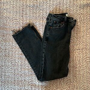 Abercrombie Ultra High Rise Ankle Straight size 24